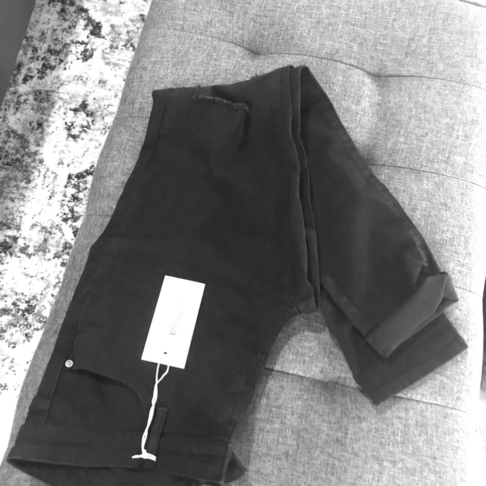 Black ripped jean